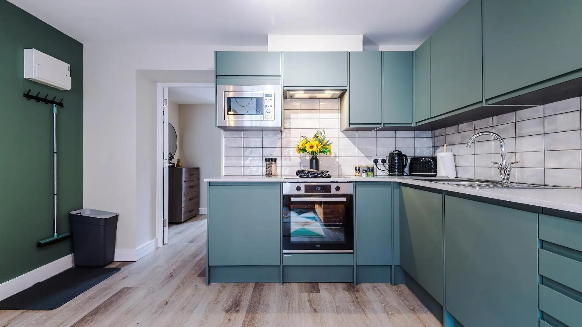 New! 4 X Stunning City Centre Apartments In Chester By 53 Degrees Property, Ideal For Individuals, Couples Or Business Groups! 0*,