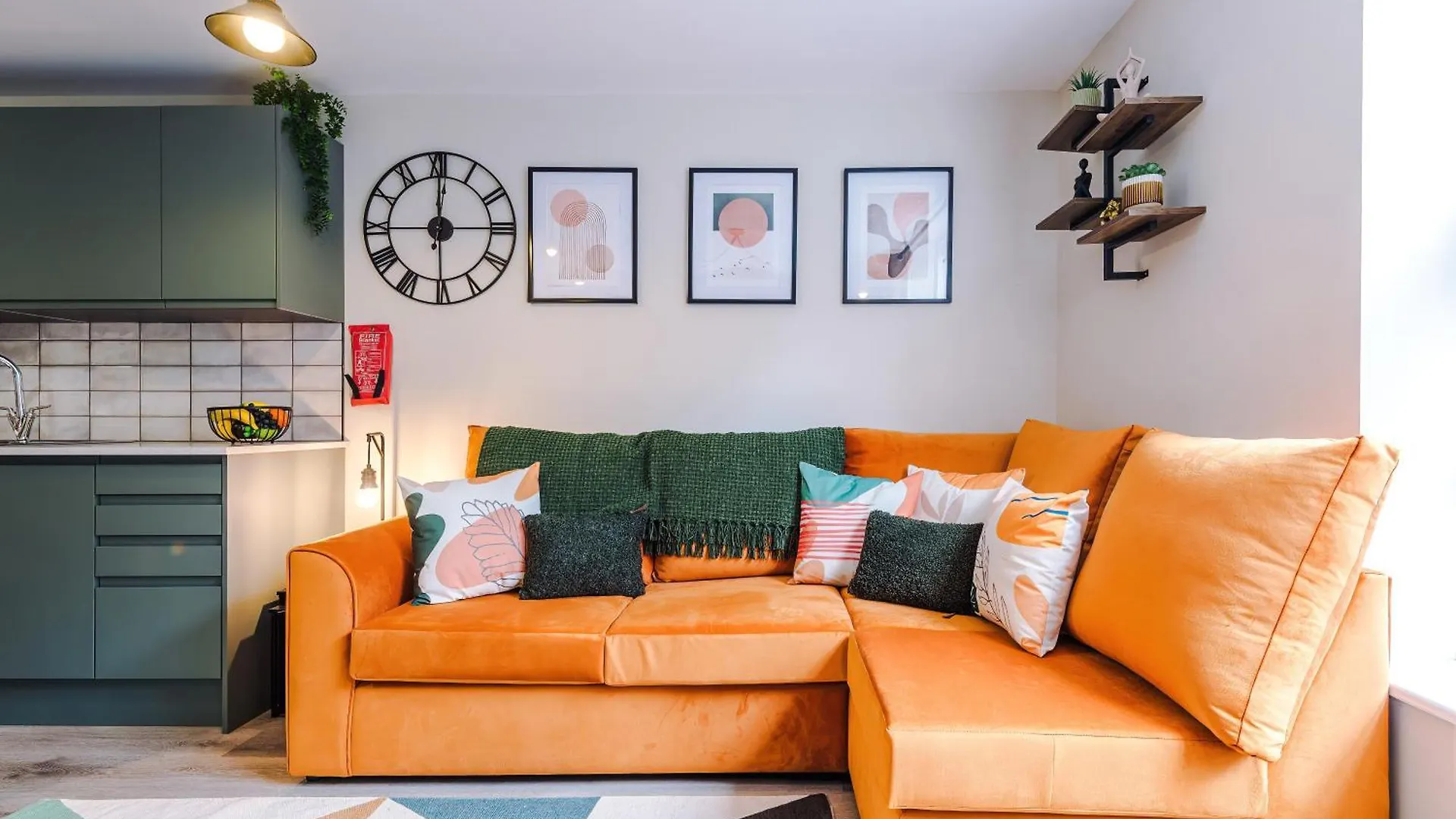New! 4 X Stunning City Centre Apartments In Chester By 53 Degrees Property, Ideal For Individuals, Couples Or Business Groups!